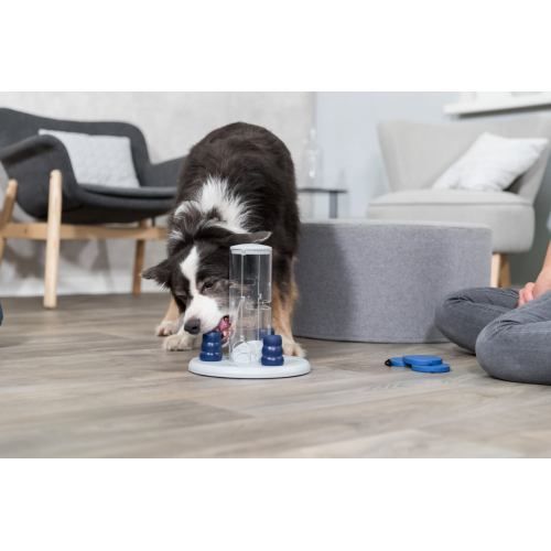 Іграшка Trixie Dog Activity Gambling Tower Башта для собак, інтерактивна розвиваюча, 25/33 см (пластик) 1111144824 фото