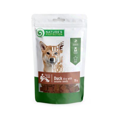 Лакомство для собак ломтики утки с семенами кунжута Nature's Protection Duck dice and with sesame seeds 75 г SNK46099 фото